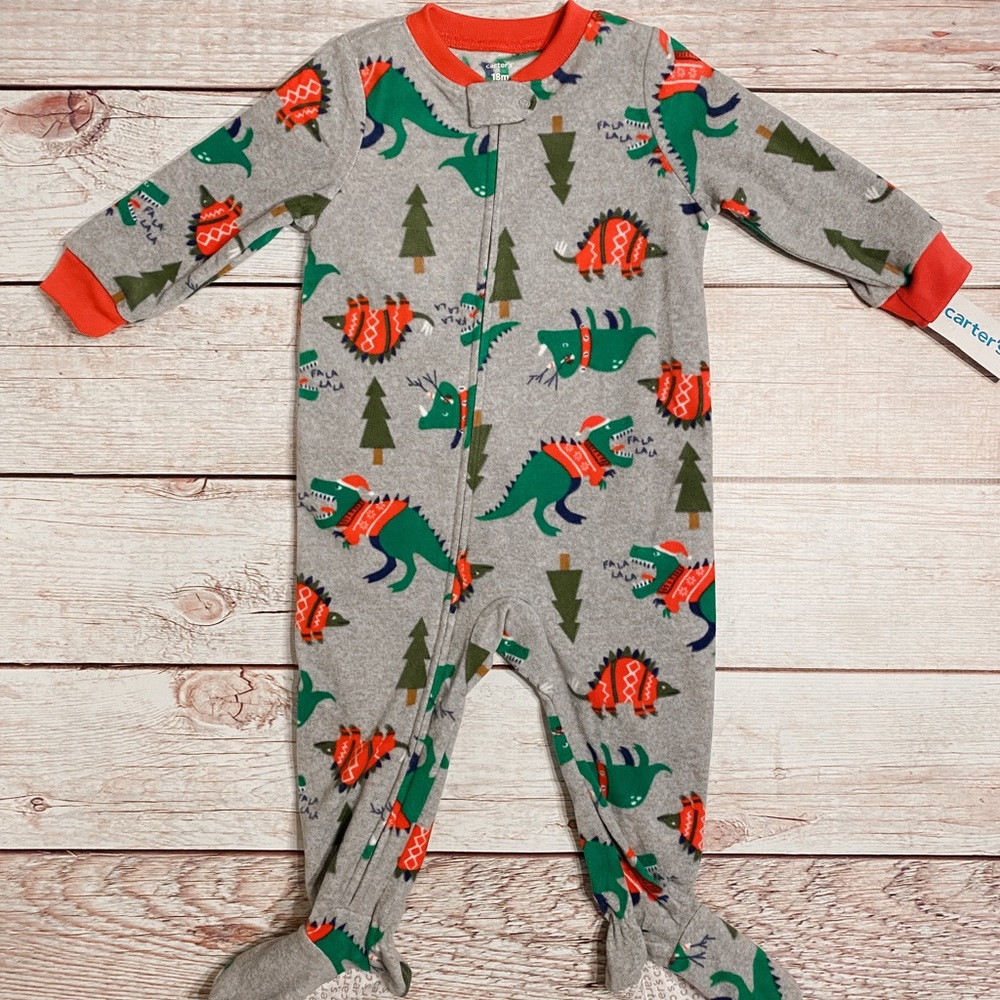 📌🆕 Carter’s • Dinosaur • Holiday Pajamas